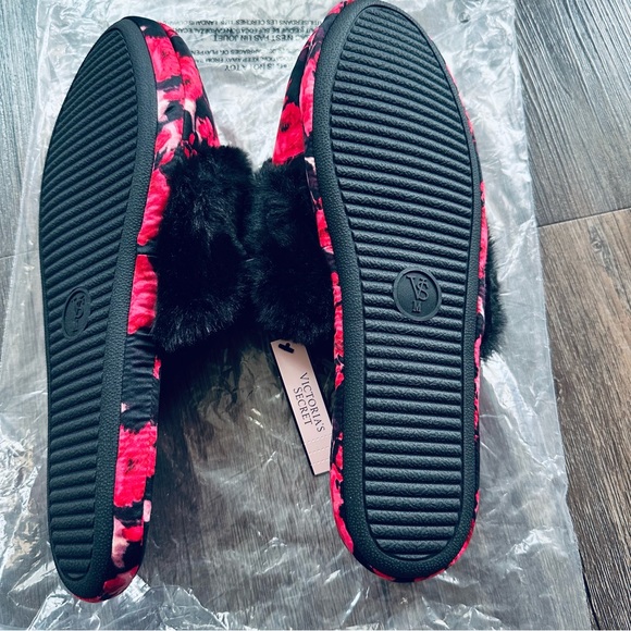 Victoria’s Secret Slippers - Picture 3 of 4